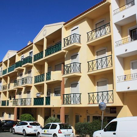 This Warm And Comfortable Apartment Лагос Стая снимка