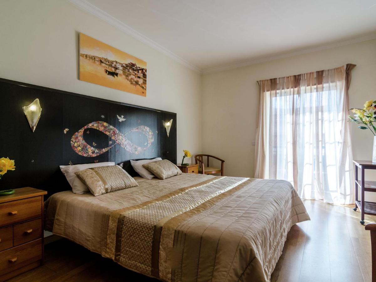 This Warm And Comfortable Apartment Лагос Стая снимка