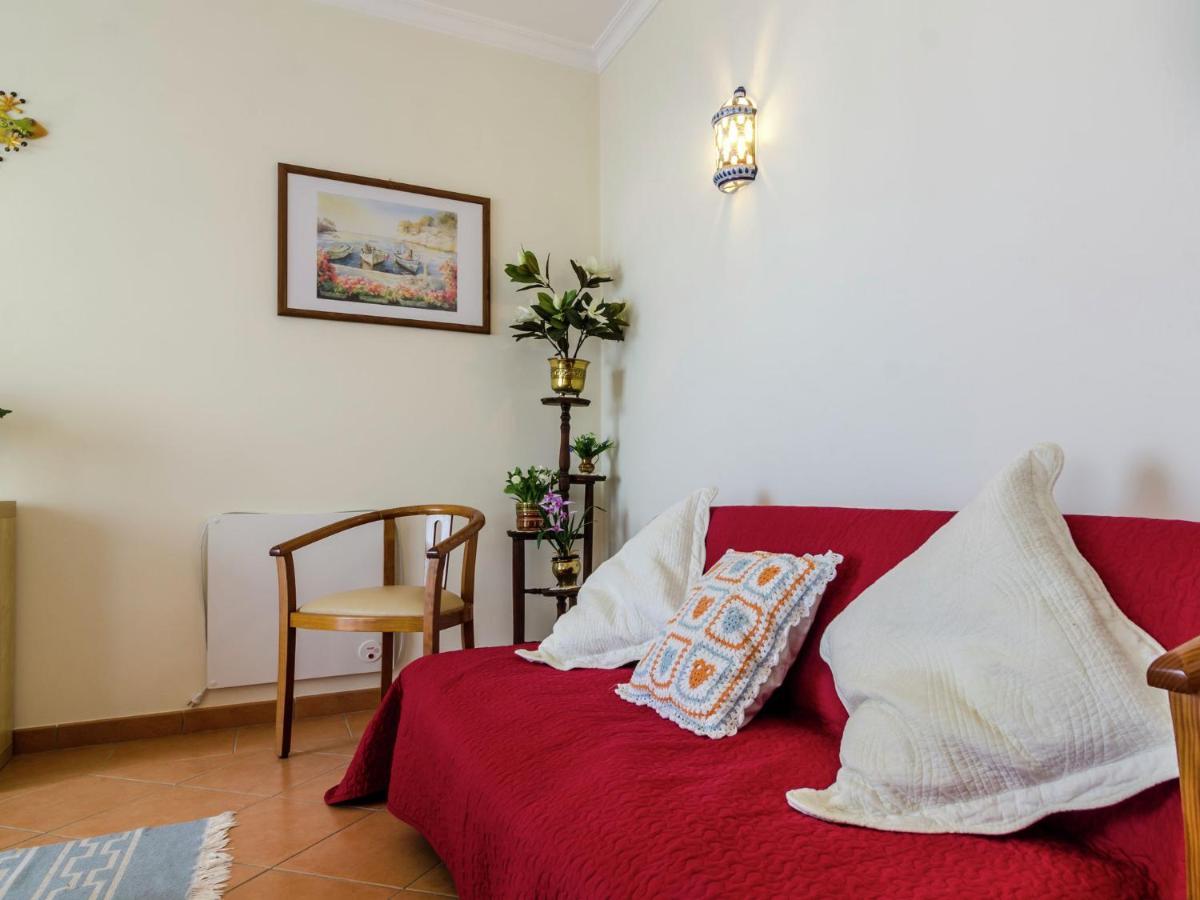 This Warm And Comfortable Apartment Лагос Стая снимка
